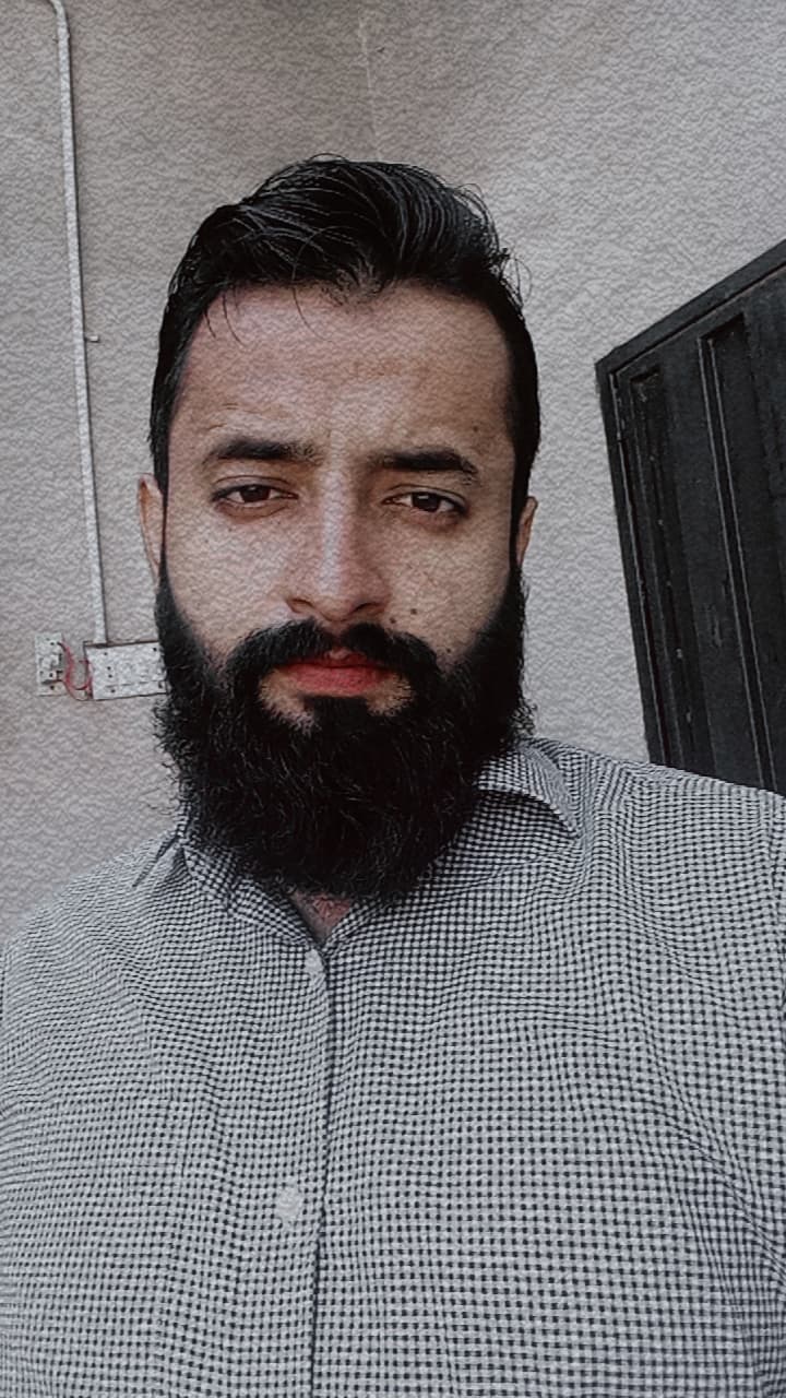 Subject Tutor in Pakistan | Online & Home | Tutor — teaching image 1