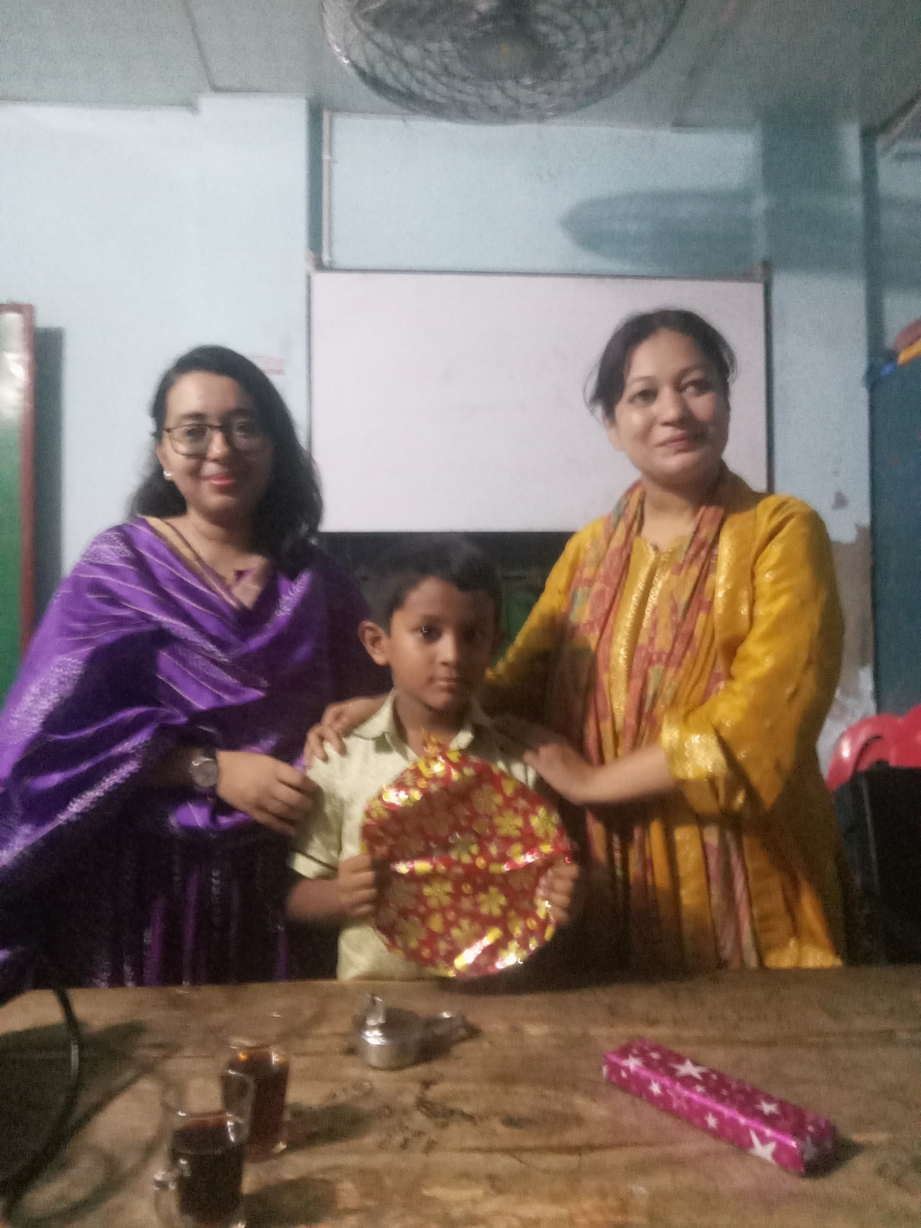 Subject Tutor in Pakistan | Online & Home | Tutor — teaching image 2