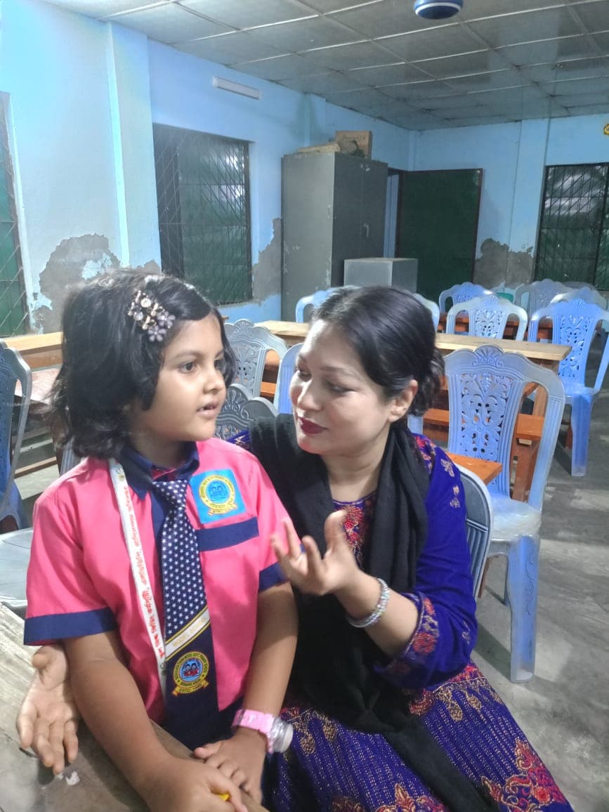 Subject Tutor in Pakistan | Online & Home | Tutor — teaching image 5